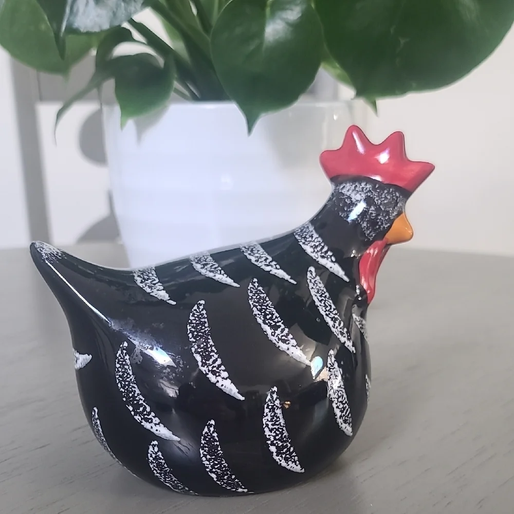 Home Essentials Black and Red Ceramic Hen